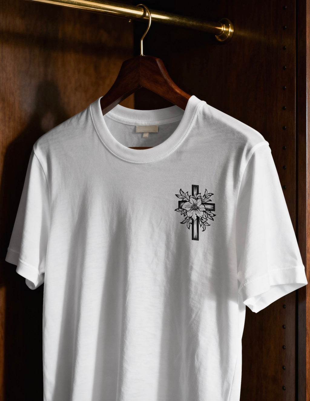 Luke 23;34 - Jesus carrying the cross T-shirt